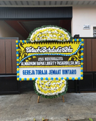 Papan Bunga Duka di Dumoga Tenggara